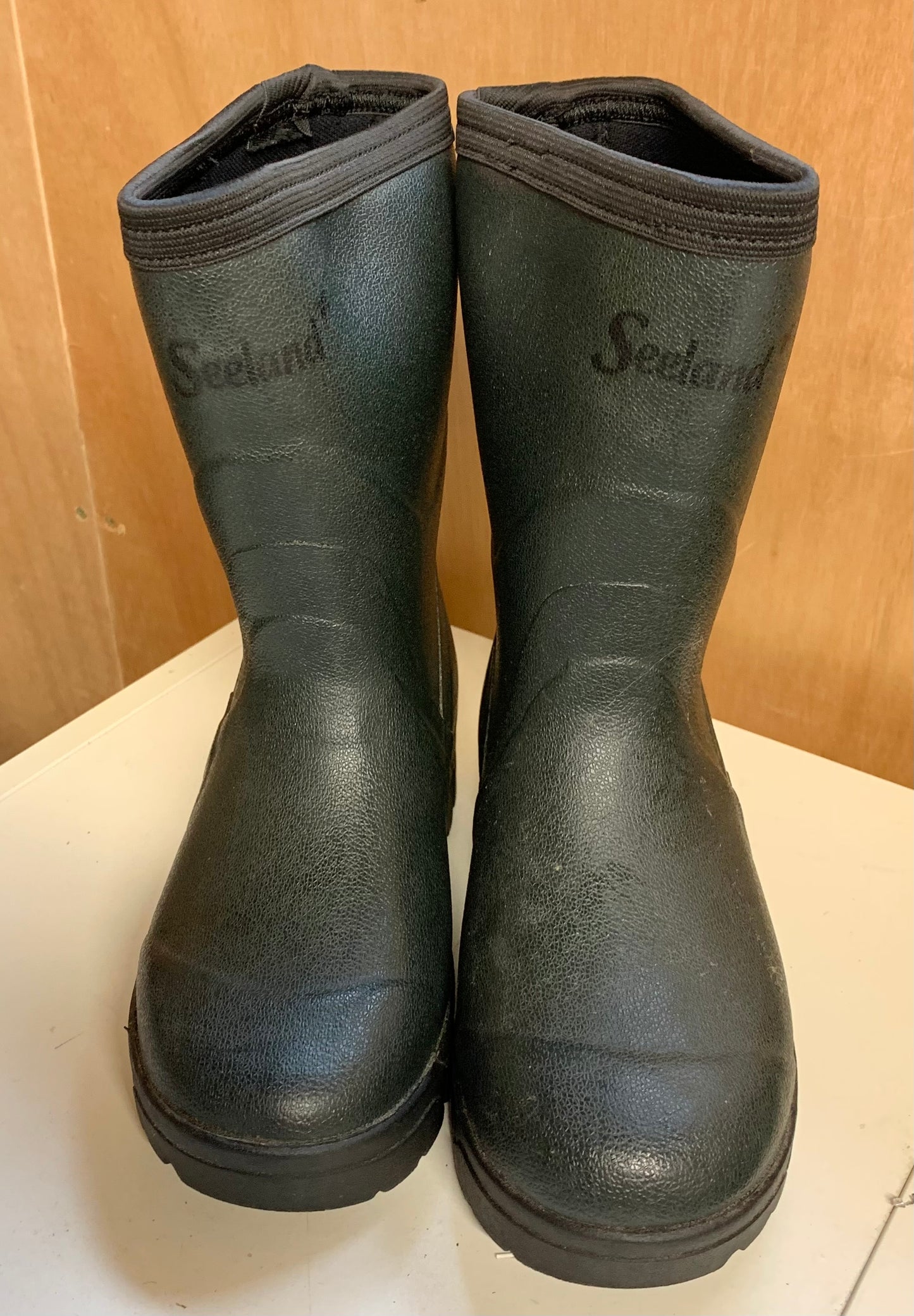 Seeland Allround Kids yard Wellies with strong rugged sole size 12