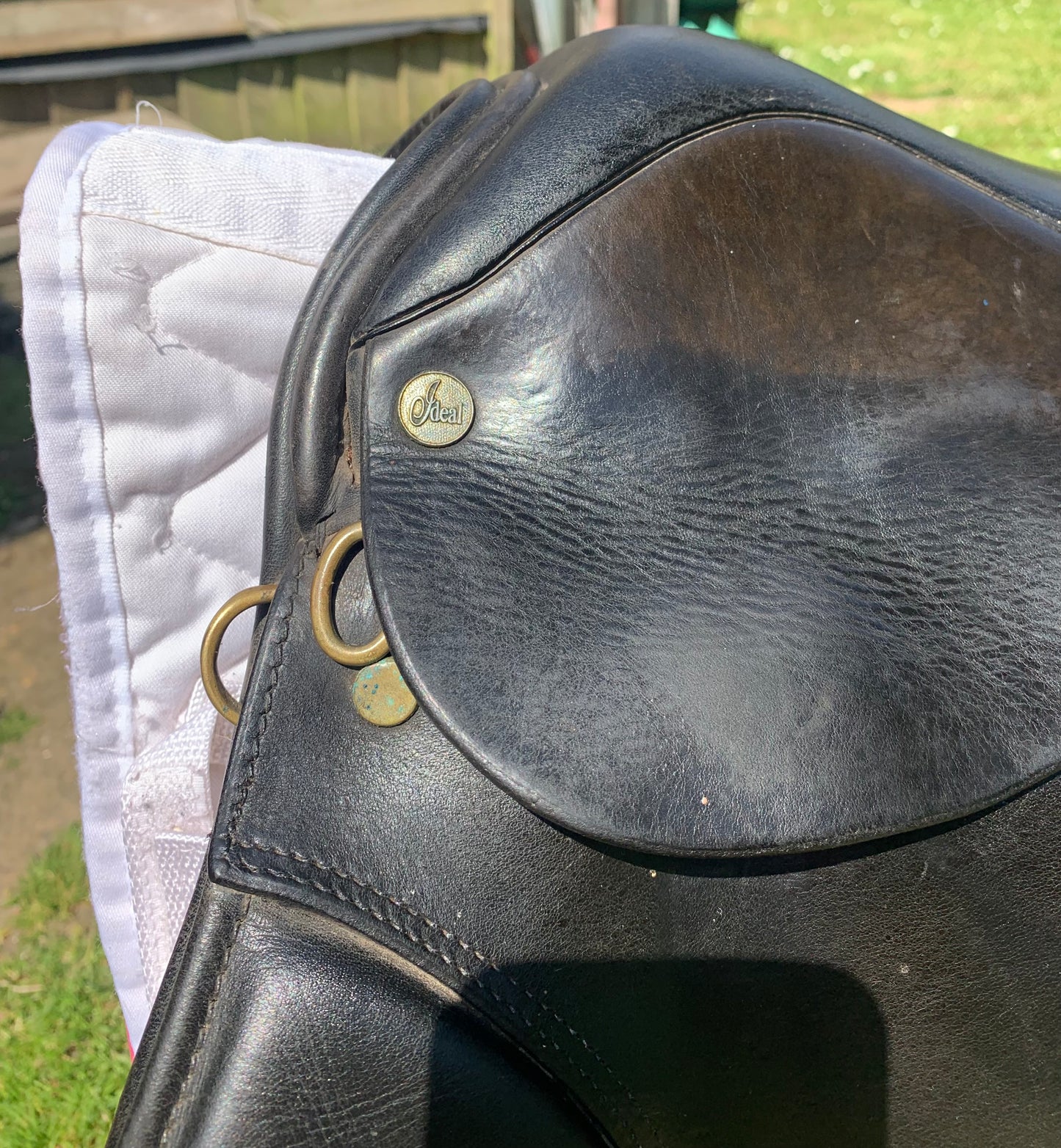 Ideal black English leather Ideal GP saddle stamped medium 17” seat 7” width