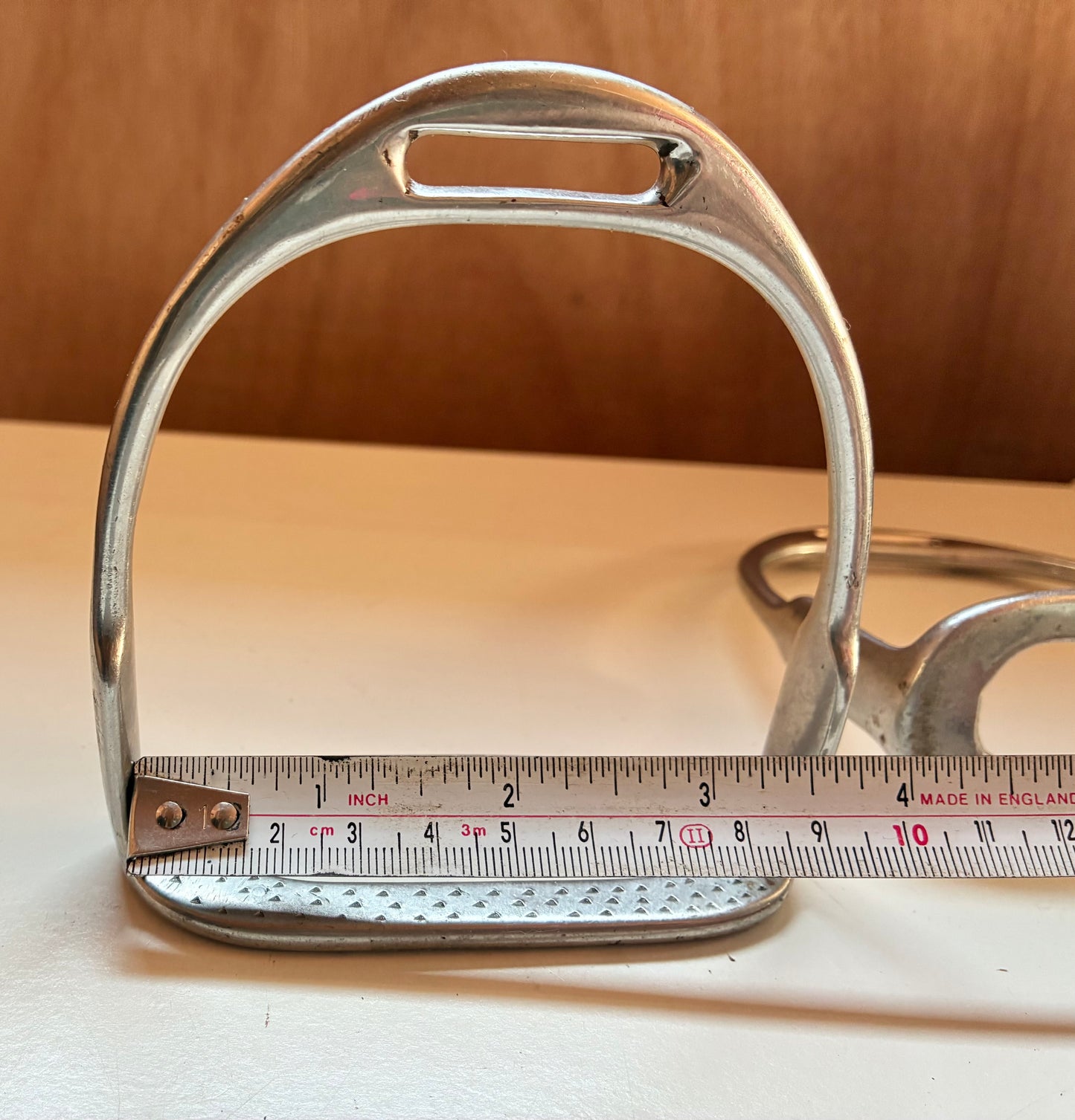 Tiny tots 3.5” stirrup irons