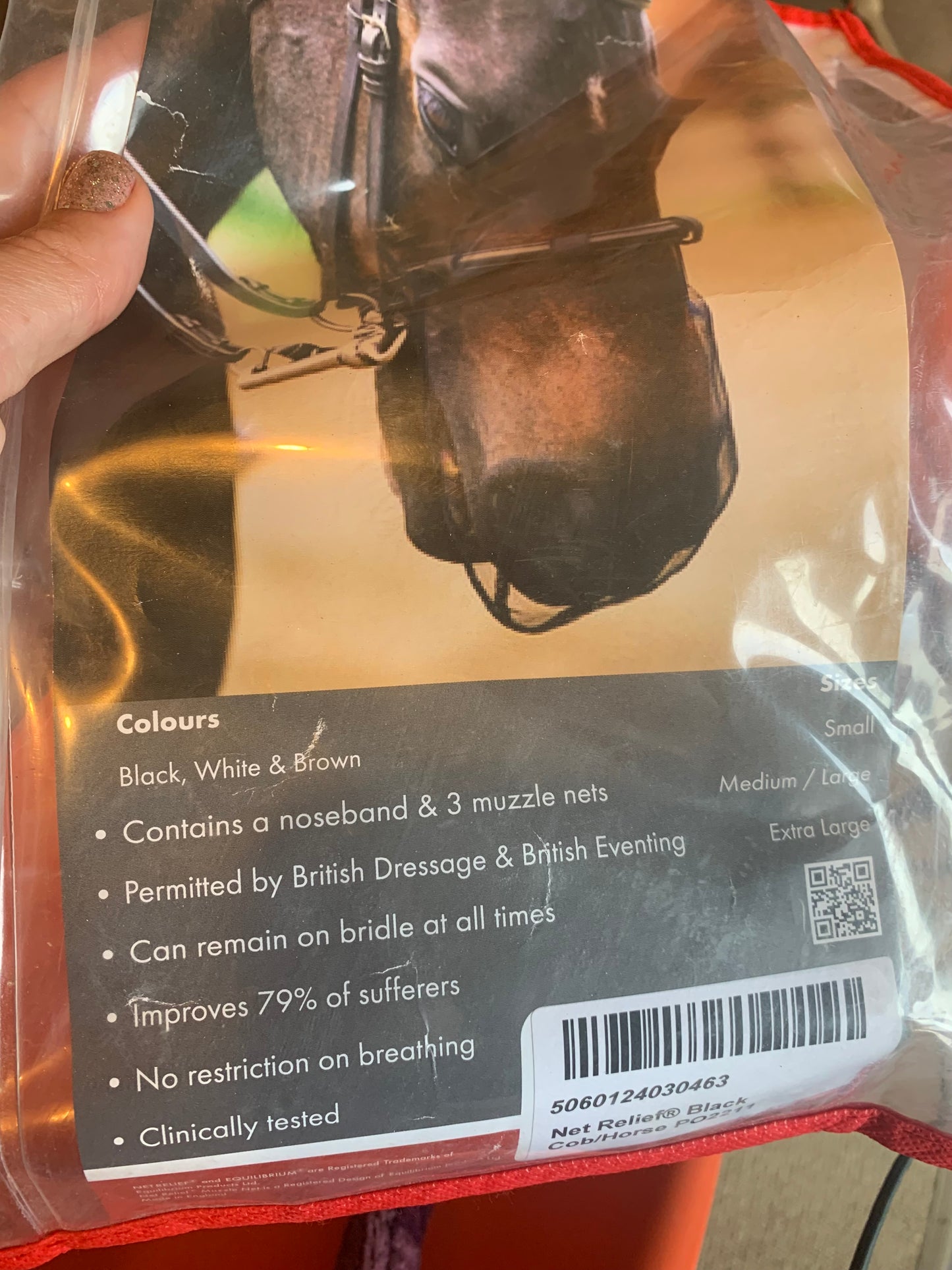 Pack of 3 black unused replacement nets in black medium/horse size. Does NOT contain the noseband attachment.