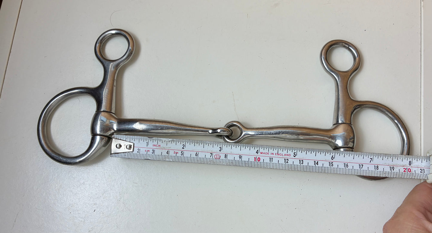 6” hanging cheek/Baucher snaffle