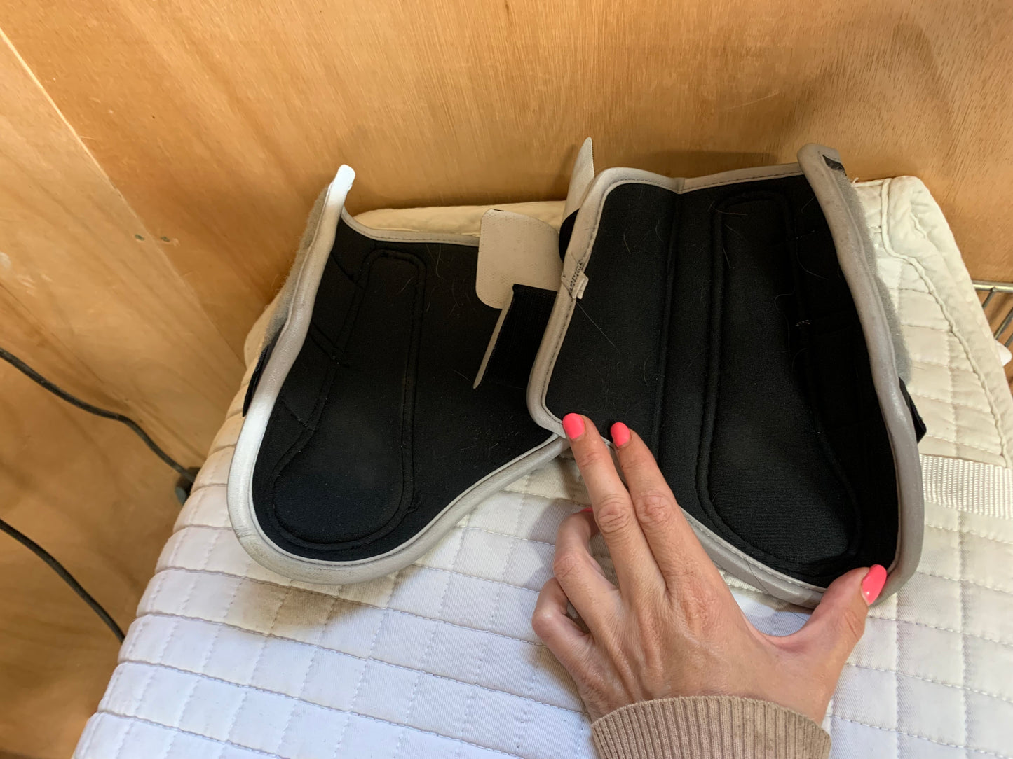 SHIRES REFLECTIVE BRUSHING BOOTS size SMALL PONY