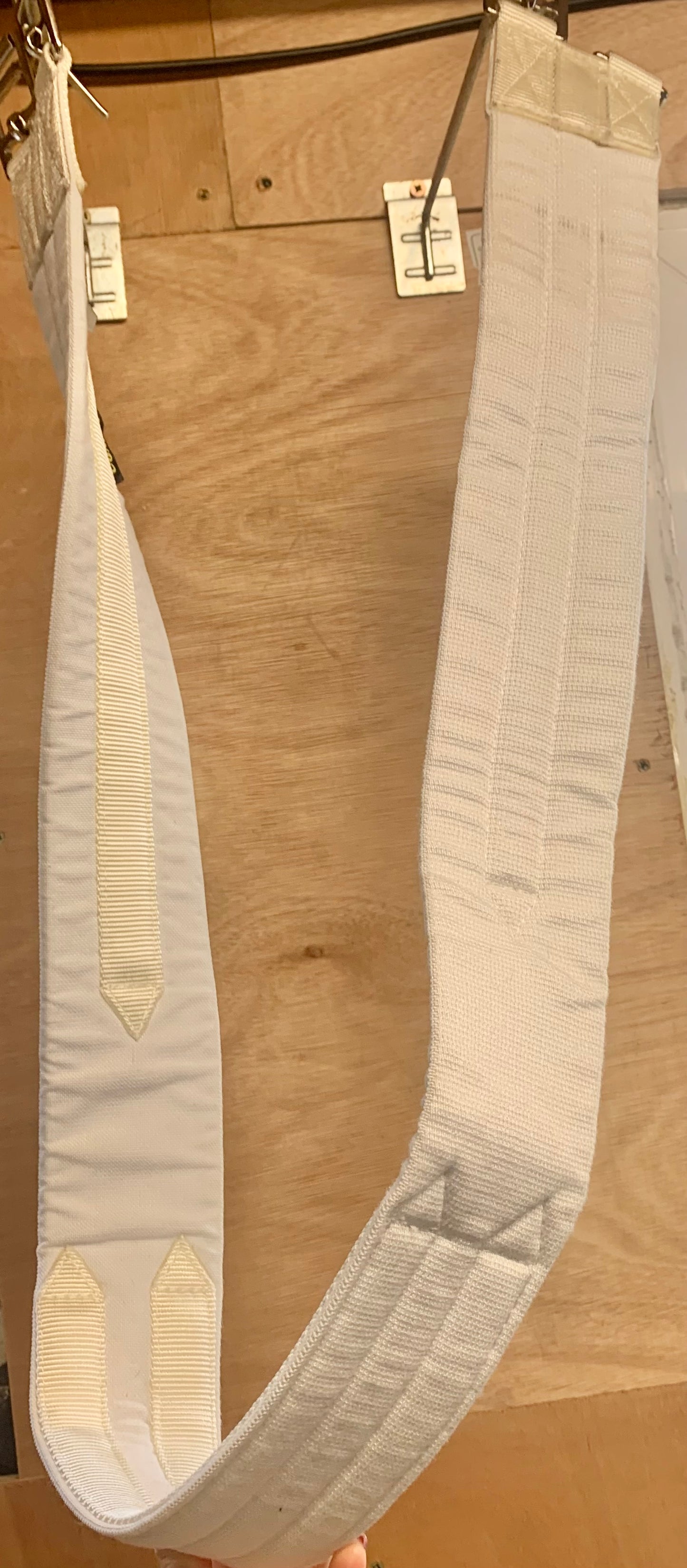 Unworn cottage craft white girth 55”