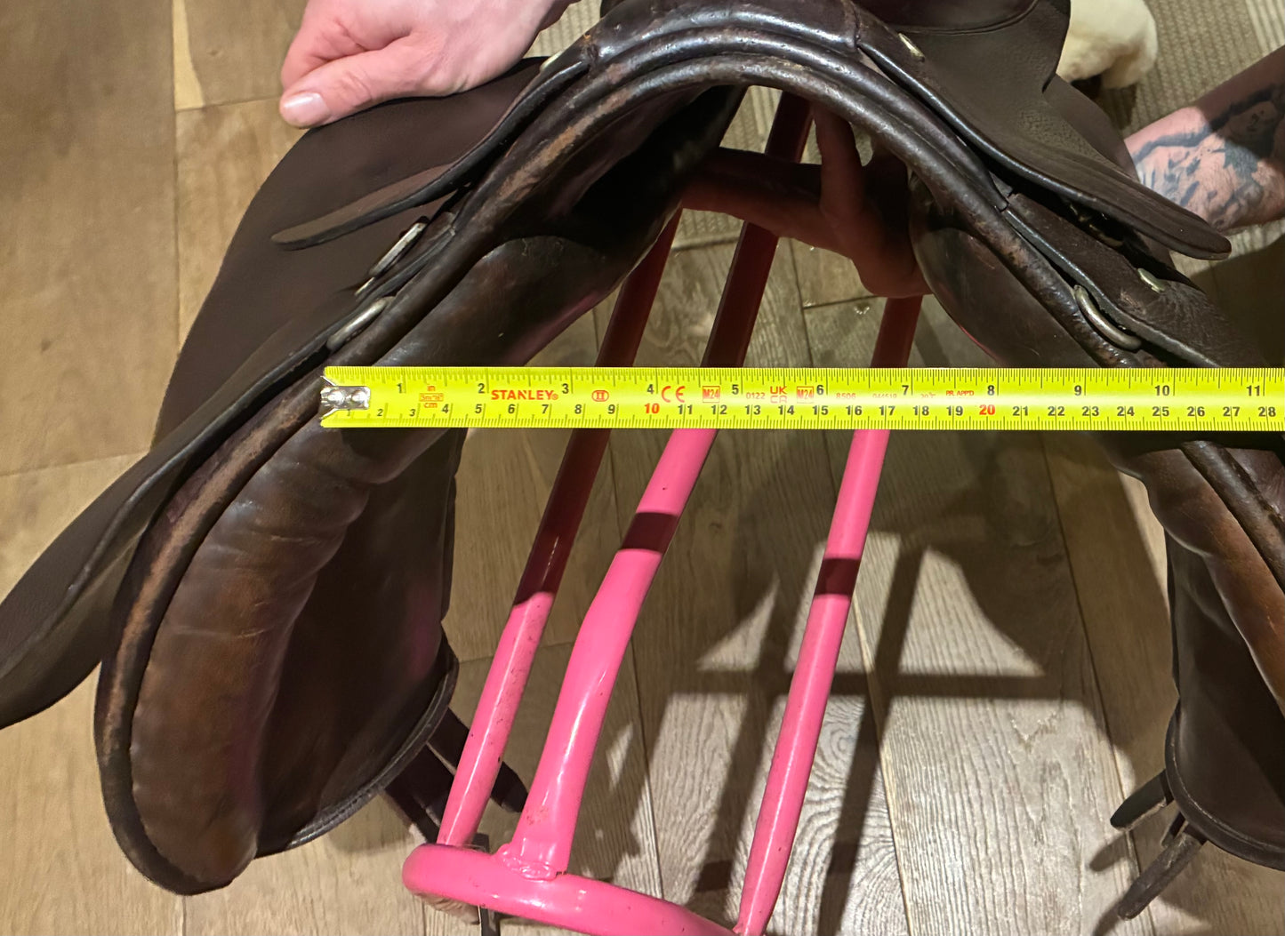 16.5 leather Havana brown hoop saddle 9.5” from d ring to d ring (wide/ex wide)