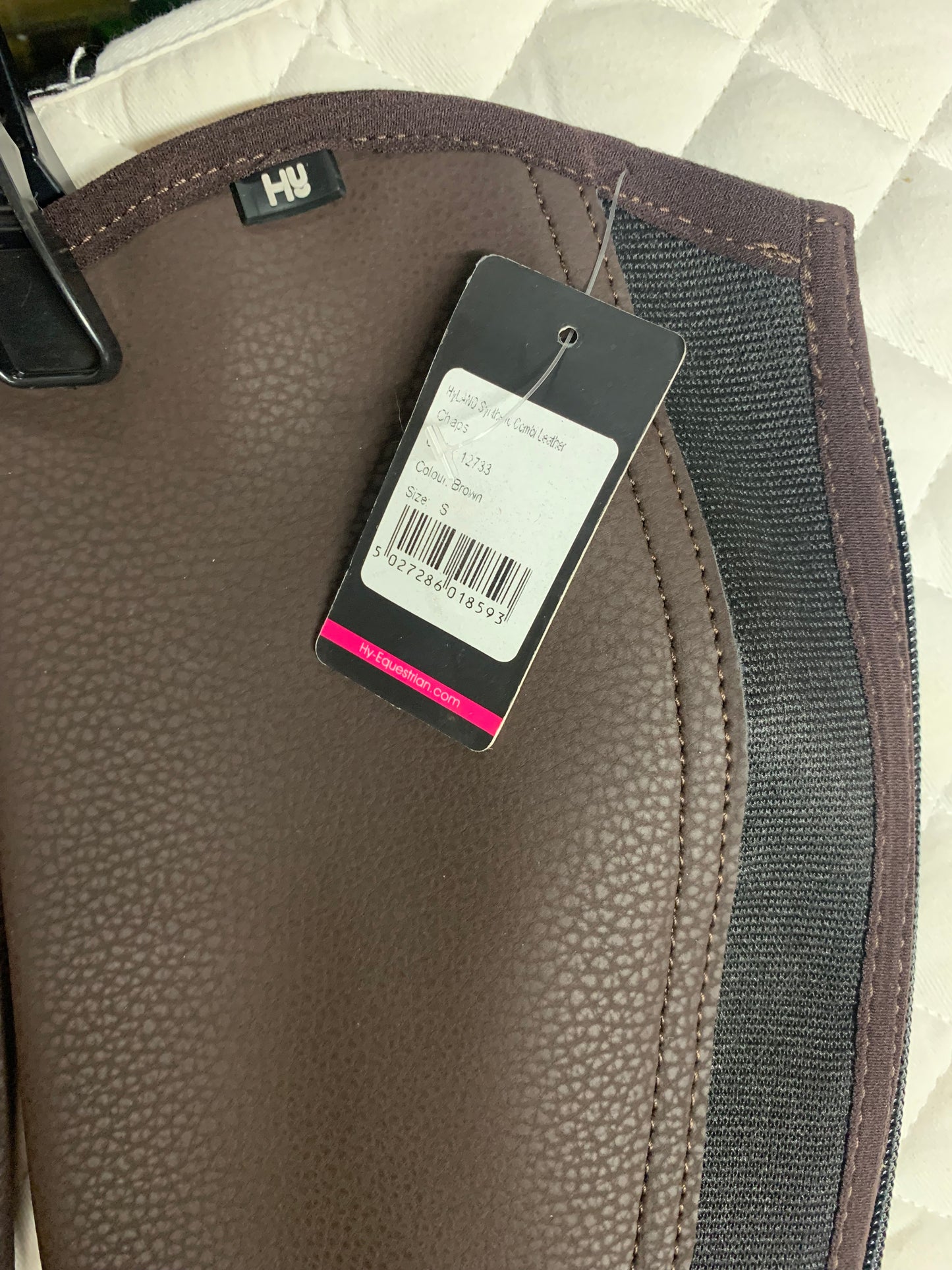 New with tag adults size small brown synthetic leather half chaps by HY Equestrian