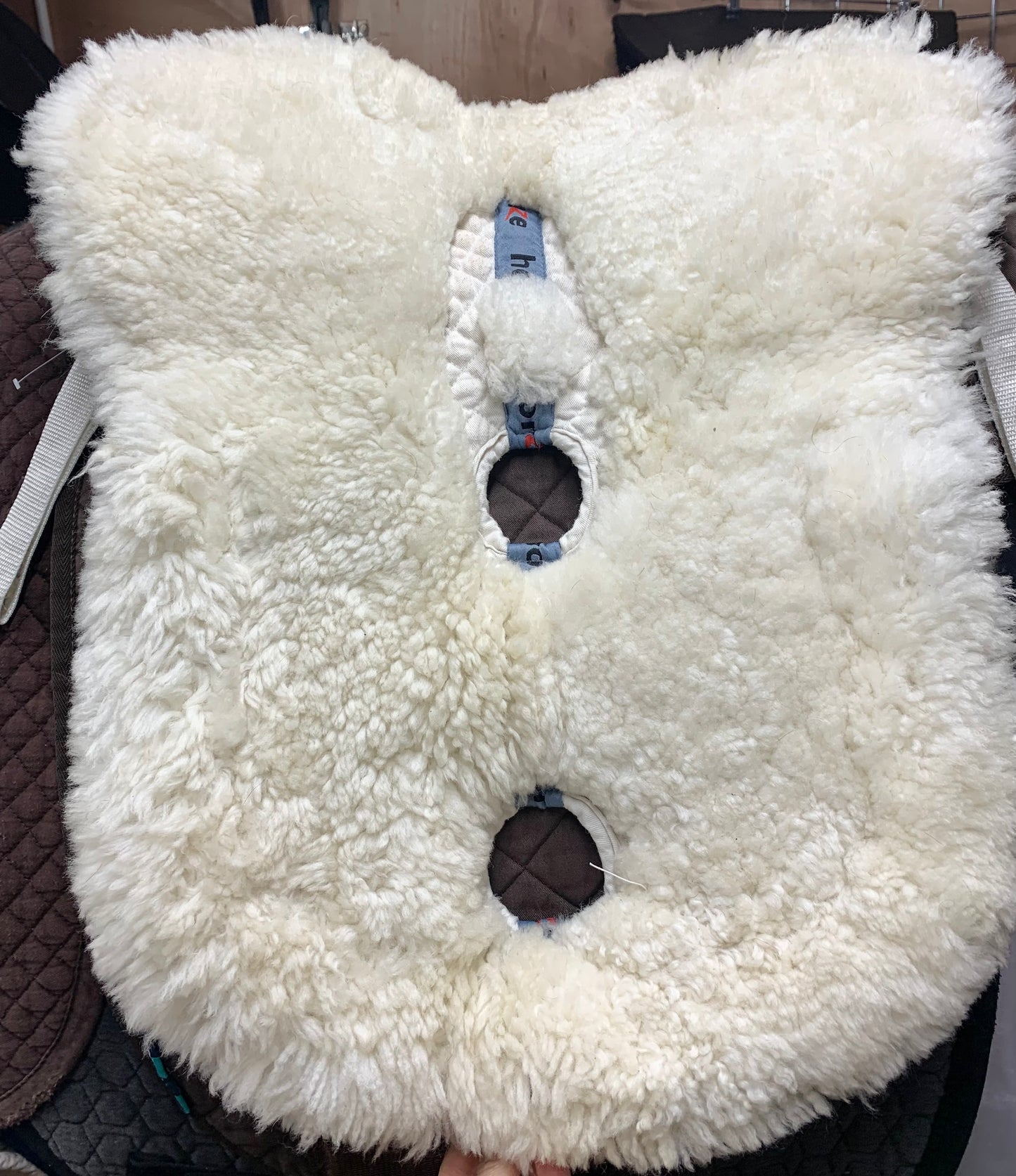 White Horze sheepskin half pad size medium