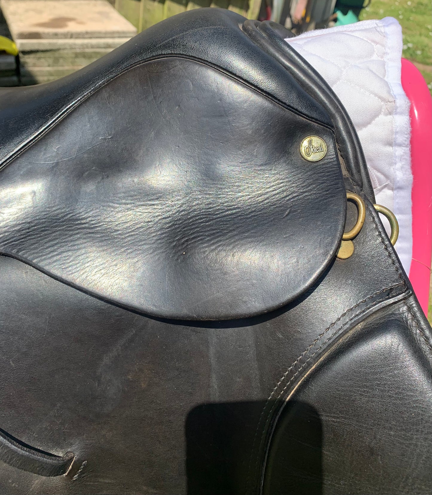 Ideal black English leather Ideal GP saddle stamped medium 17” seat 7” width