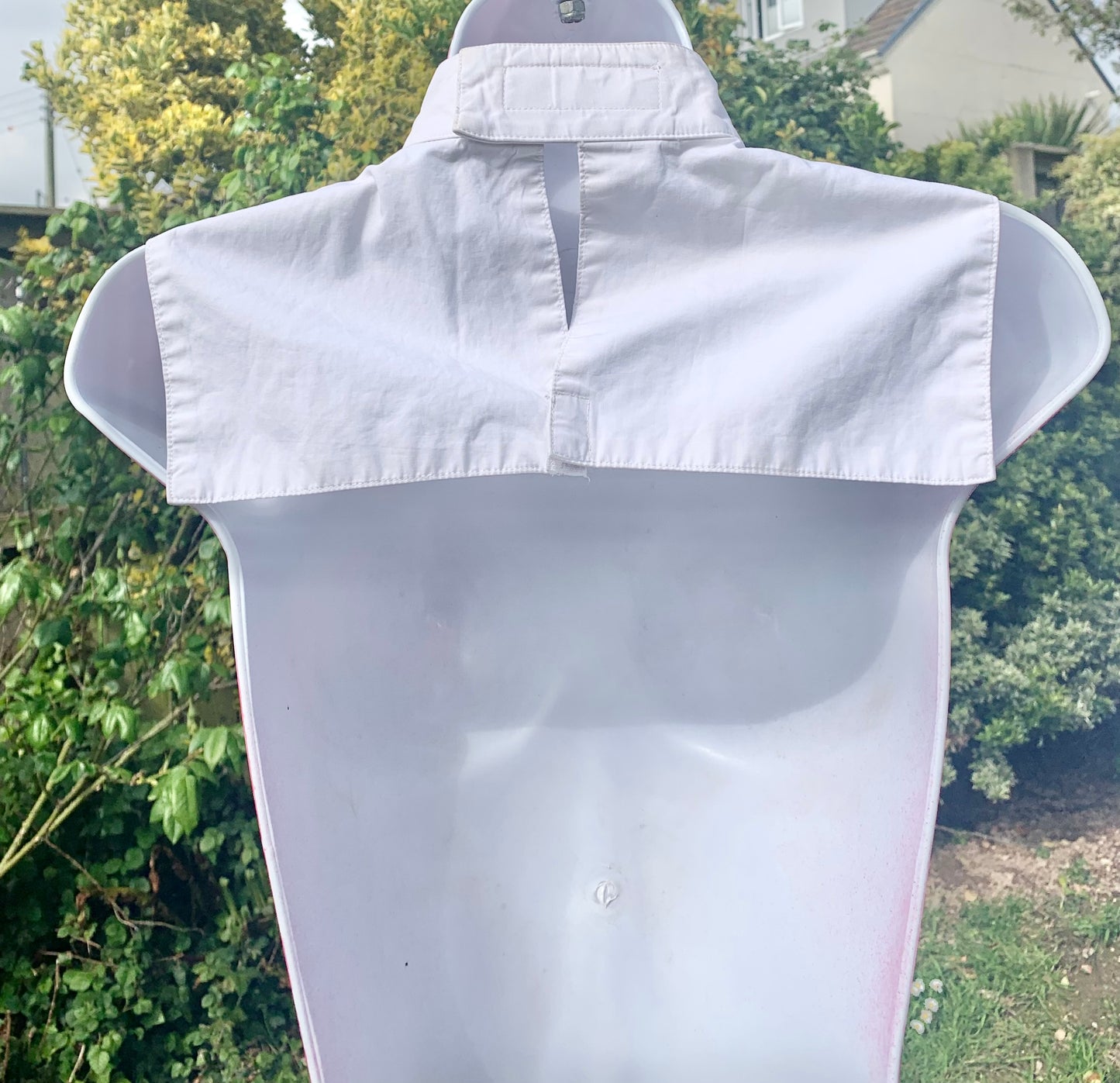 Shires Riding Bib White size medium