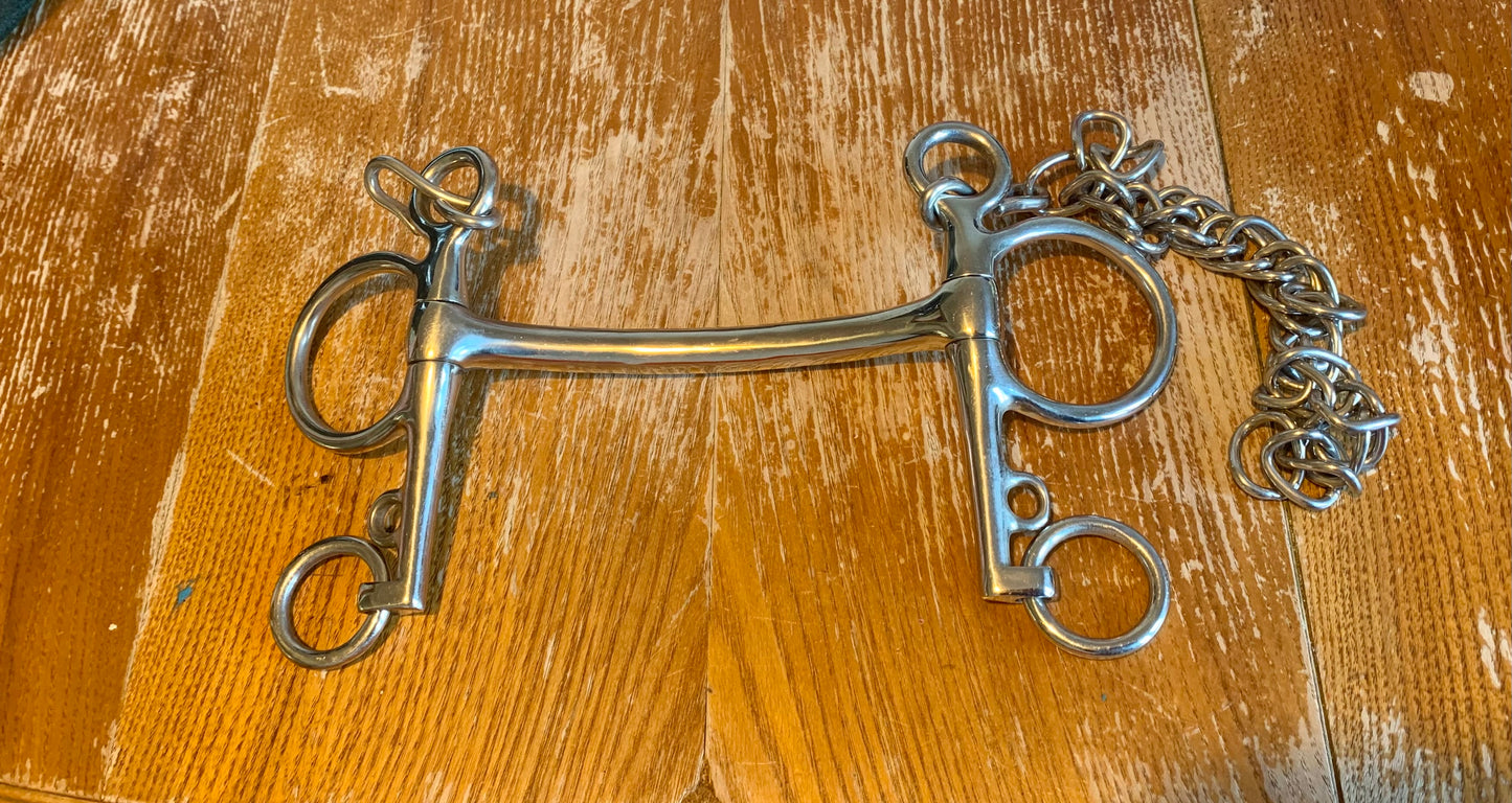 5” curved Mullen mouth Pelham with curb chain