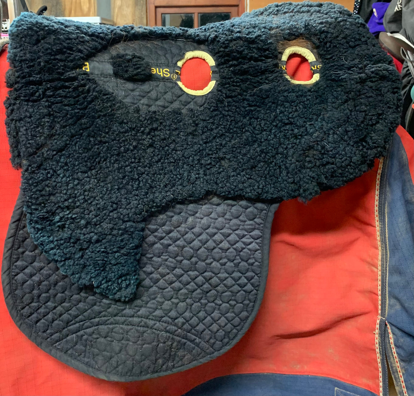 Black bartl sheepskin numnah pad size medium