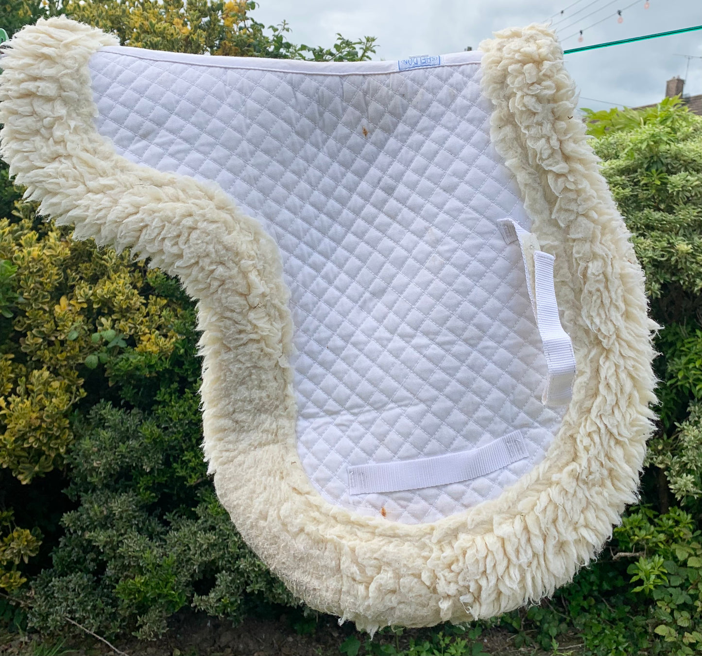 Sheldon White fluffy fleece numnah size large