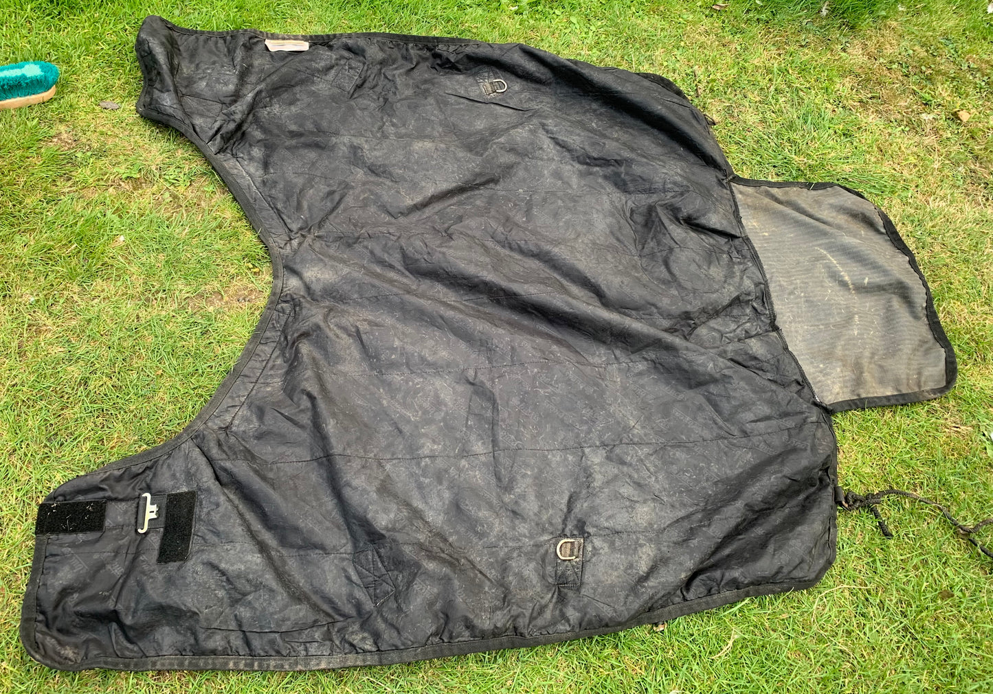 Bucas 4’0” Irish turnout 50g black & gold