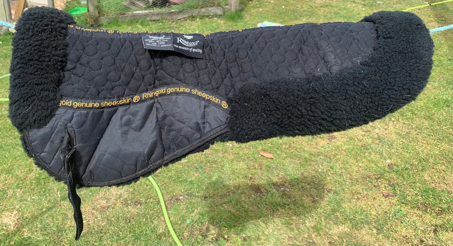 Rhinegold genuine sheepskin fluffy black half pad size large/full