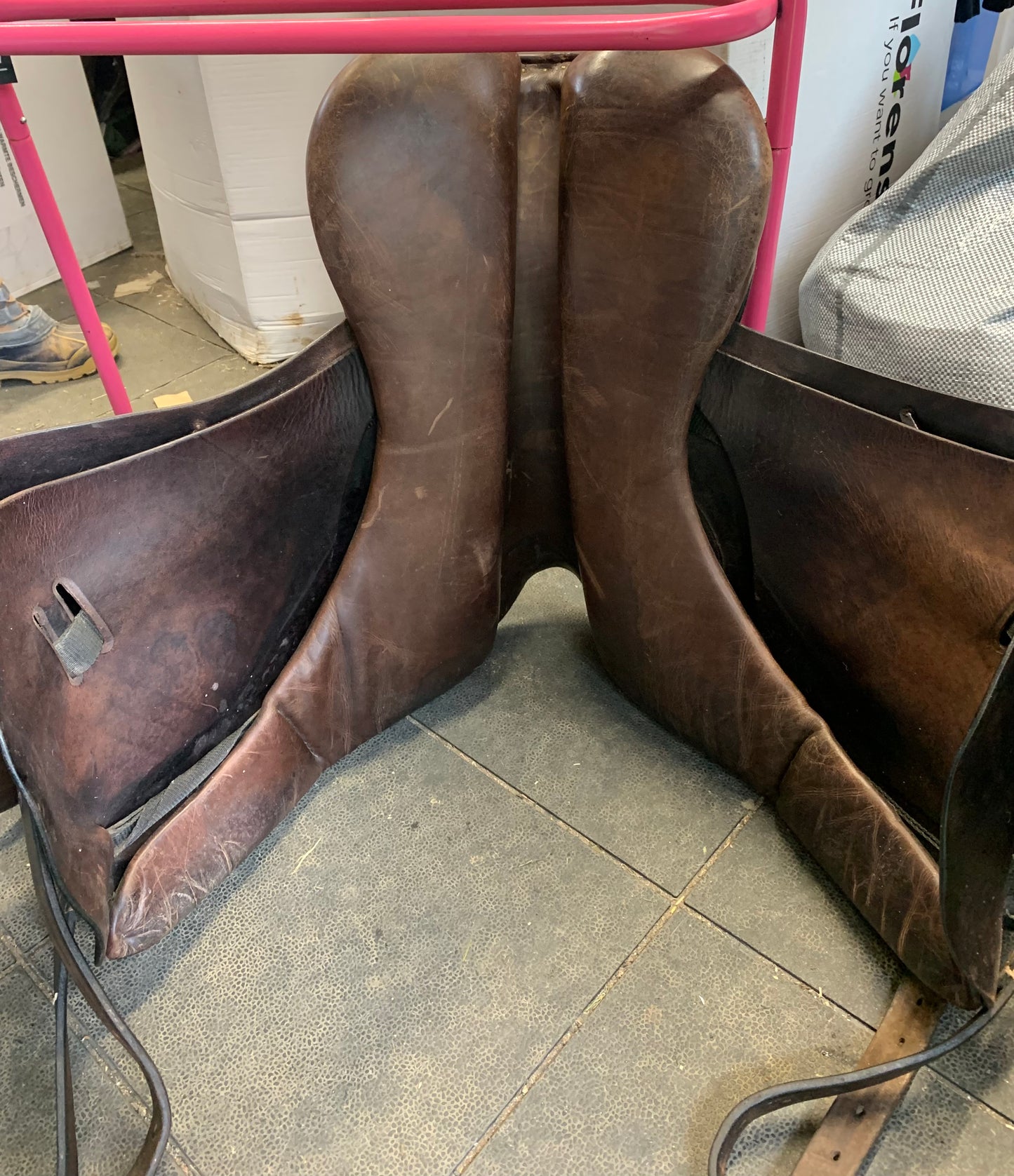 Brown A j foster Walsall dressage saddle 17.5” stamped medium