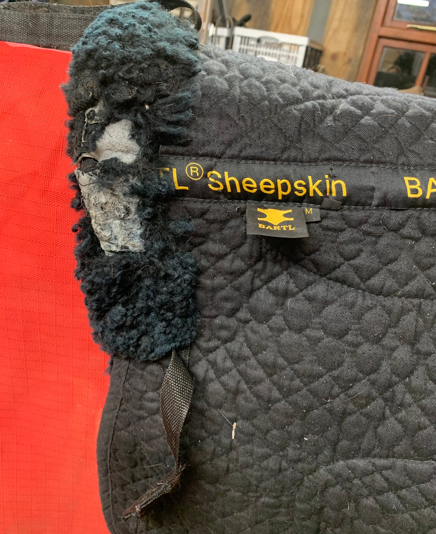 Black bartl sheepskin numnah pad size medium