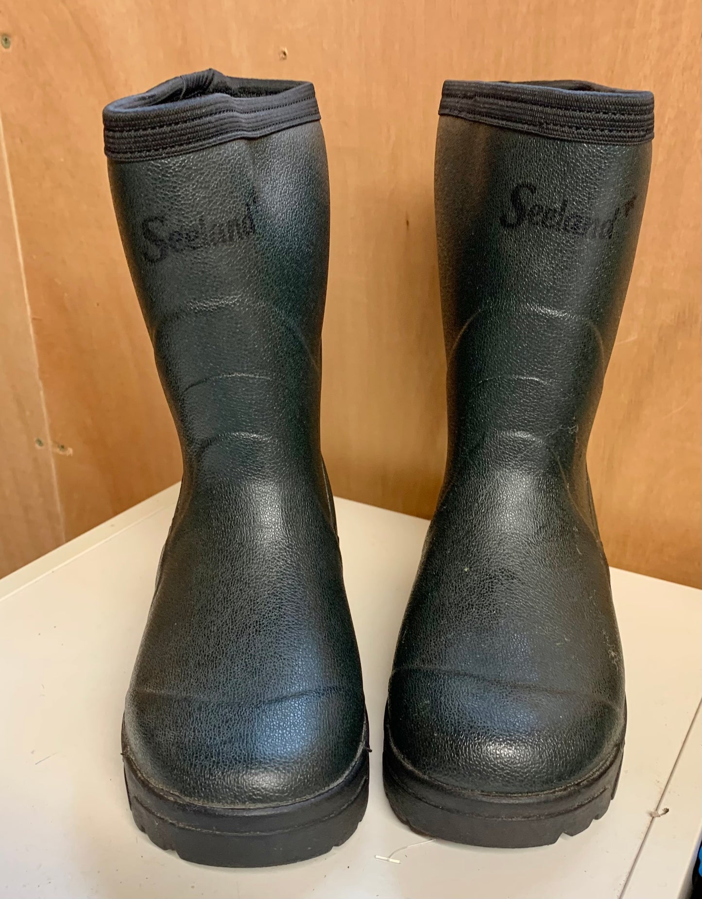 Seeland Allround Kids yard Wellies with strong rugged sole size 12