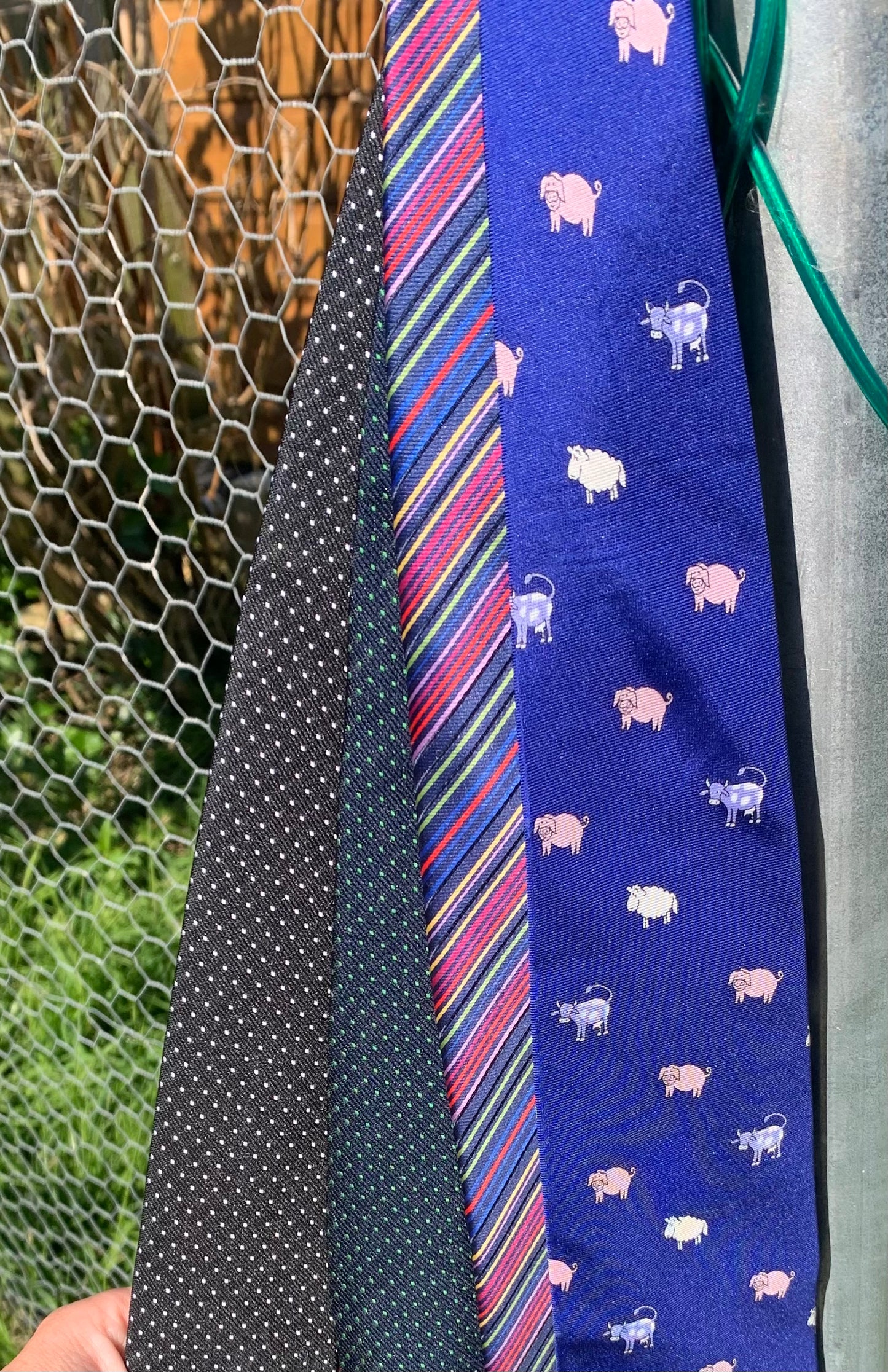 Bundle of 4 show ties