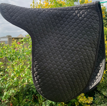 Nuumed griffin black dressage cut numnah size large
