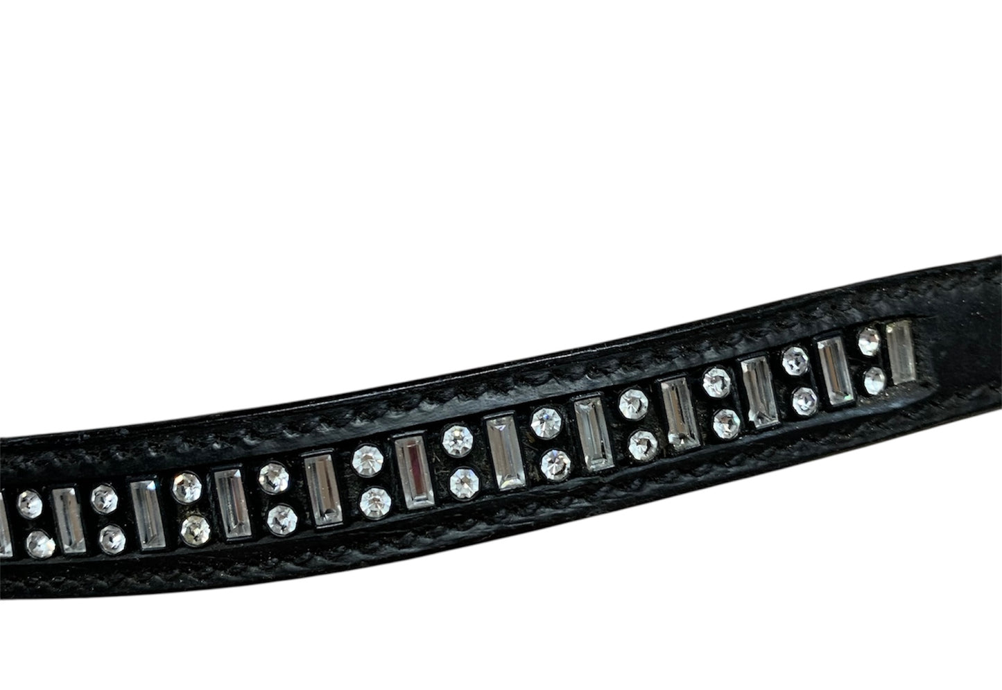 New Black Rolled leather in-hand show halter - size Arab 

Beautiful Diamanté detail to the noseband