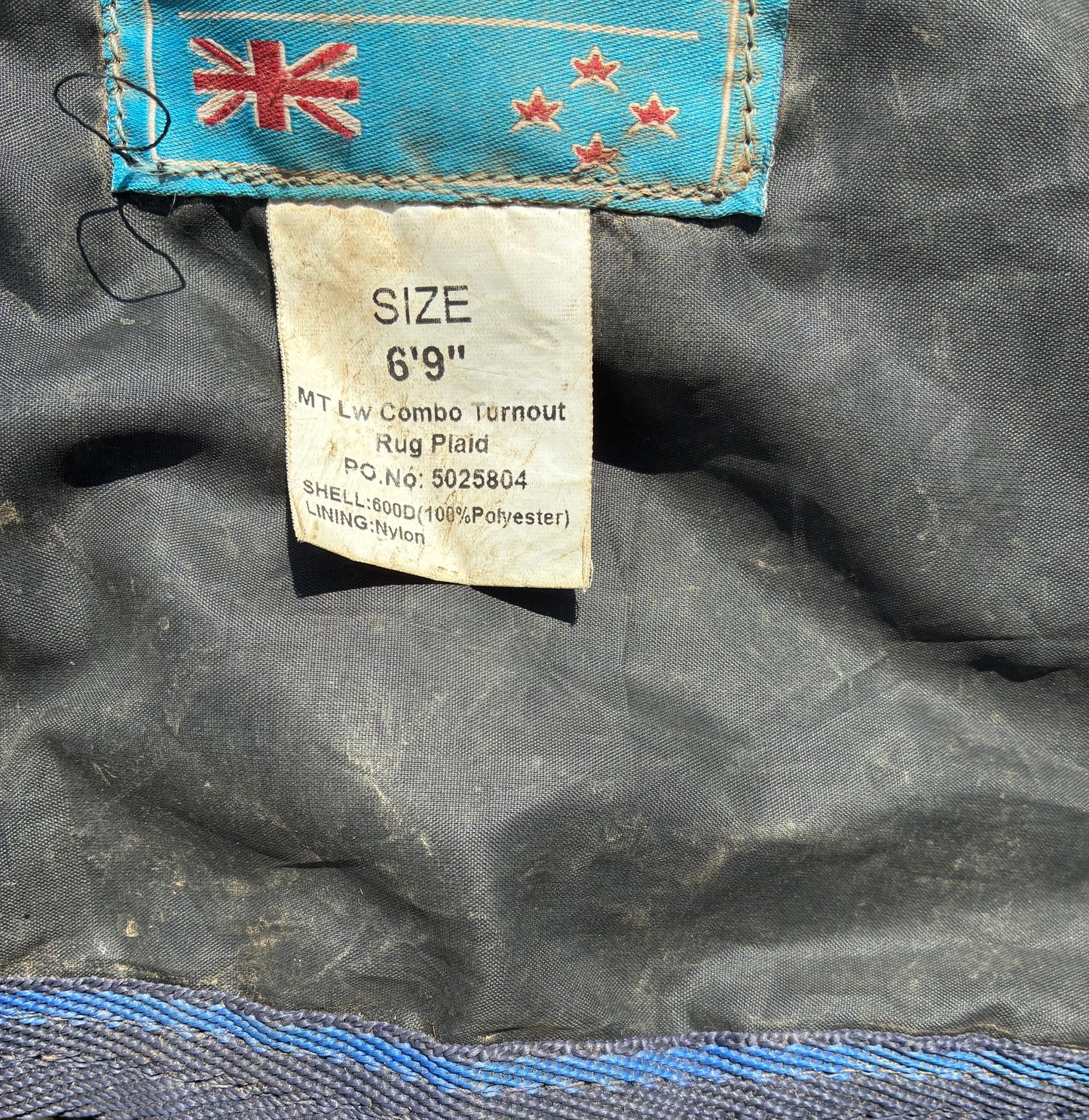 Mark Todd 6’9 lightweight (approx 50g fill) turnout rug