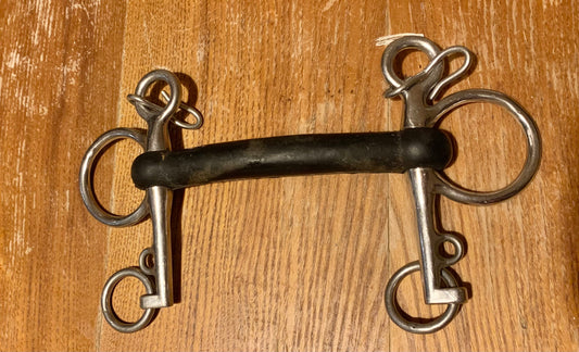 4.75” (5 3/4”) Mullen rubber Pelham