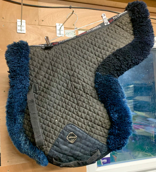 Navy Lemieux pro lamb skin saddle pad