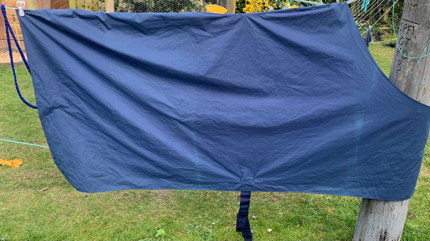 6’3” waterproof throw over show Walker rug sheet fully lined
good condition