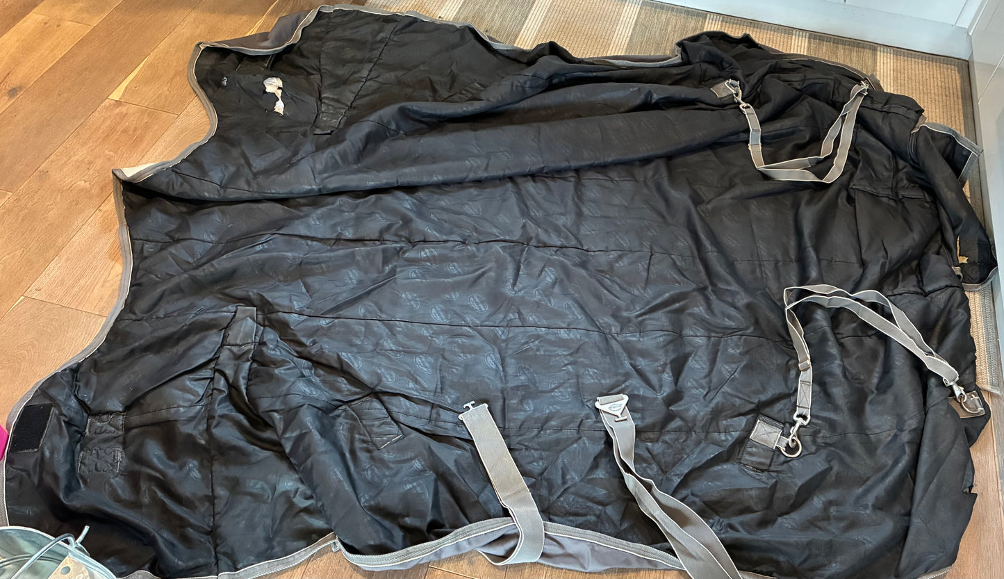 6’9” weatherbeeta high neck breathe easy medium turnout rug