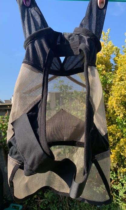 Pony size mesh fly mask with nose & forelock hole