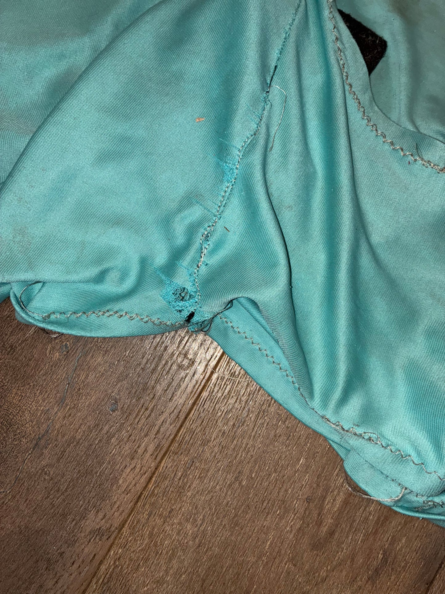 Blue 7’0 Snuggy hoods sweet itch bug body rug (body only)