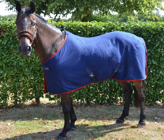 New with tag in original bag 5’6” navy & red HY Equestrian signature range fleece rug