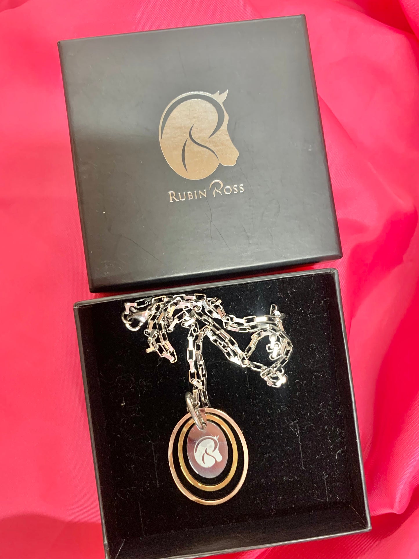 New Rubin Ross horse charm necklace