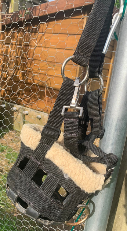 Pony size Hy Muzzle with Fleece ref1