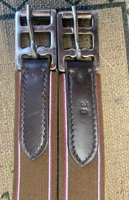 Unused gallop 38” brown padded leather stud girth 

Padded underside and elasticated straps, with roller buckles