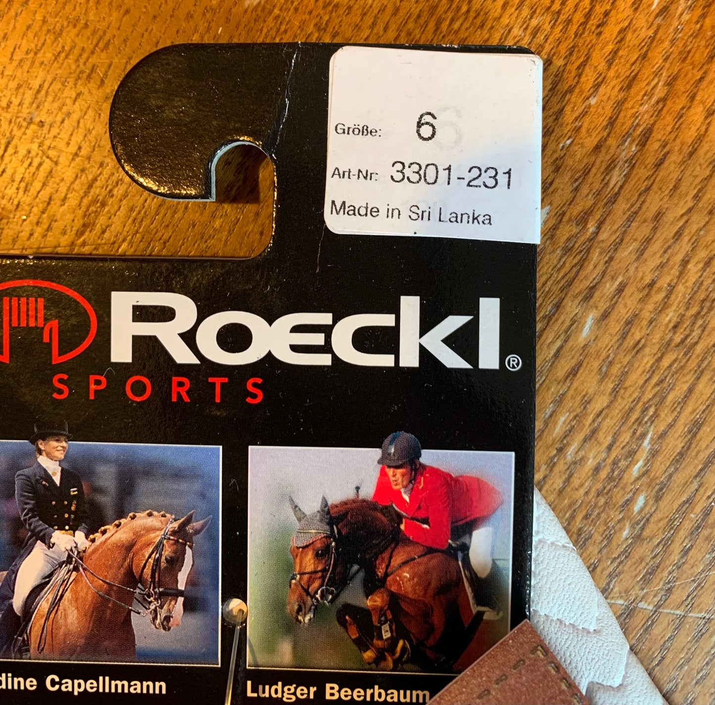 New Roeckl Roeck Grip Riding Gloves in white lightweight and flexible, perfect for competition or everyday riding size 6 ref2