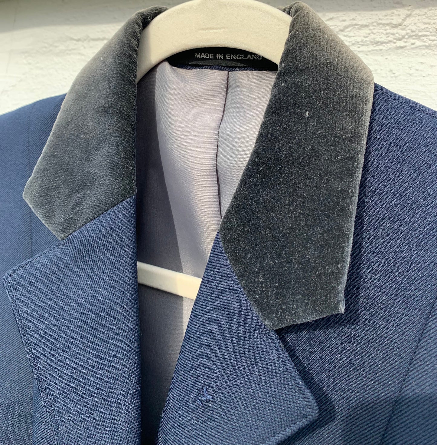 Mears navy show jacket with velvet collar size 34