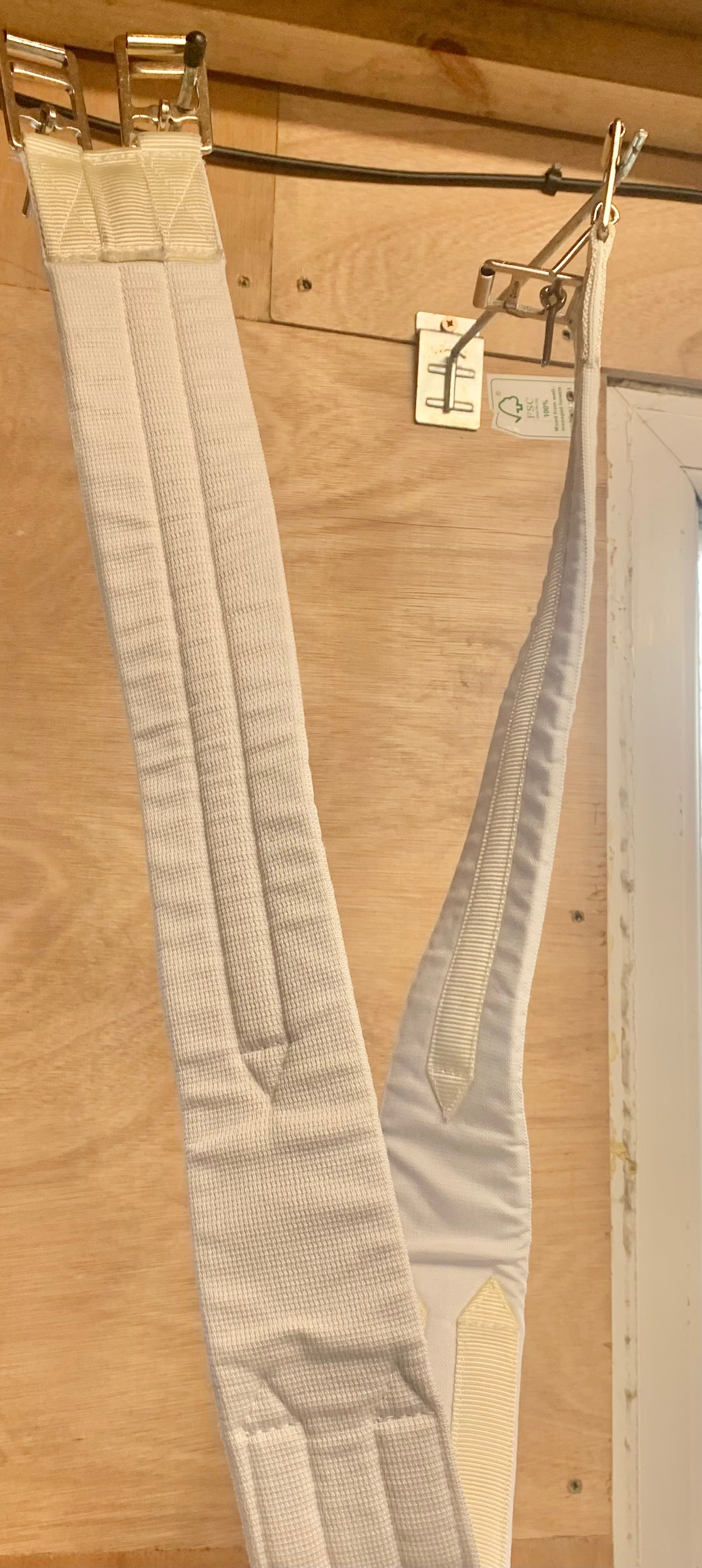 Unworn cottage craft white girth 55”