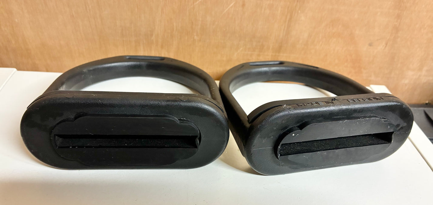 Childs tiny lightweight plastic compositi black Thorowgood stirrups 3.75” (3 3/4”)