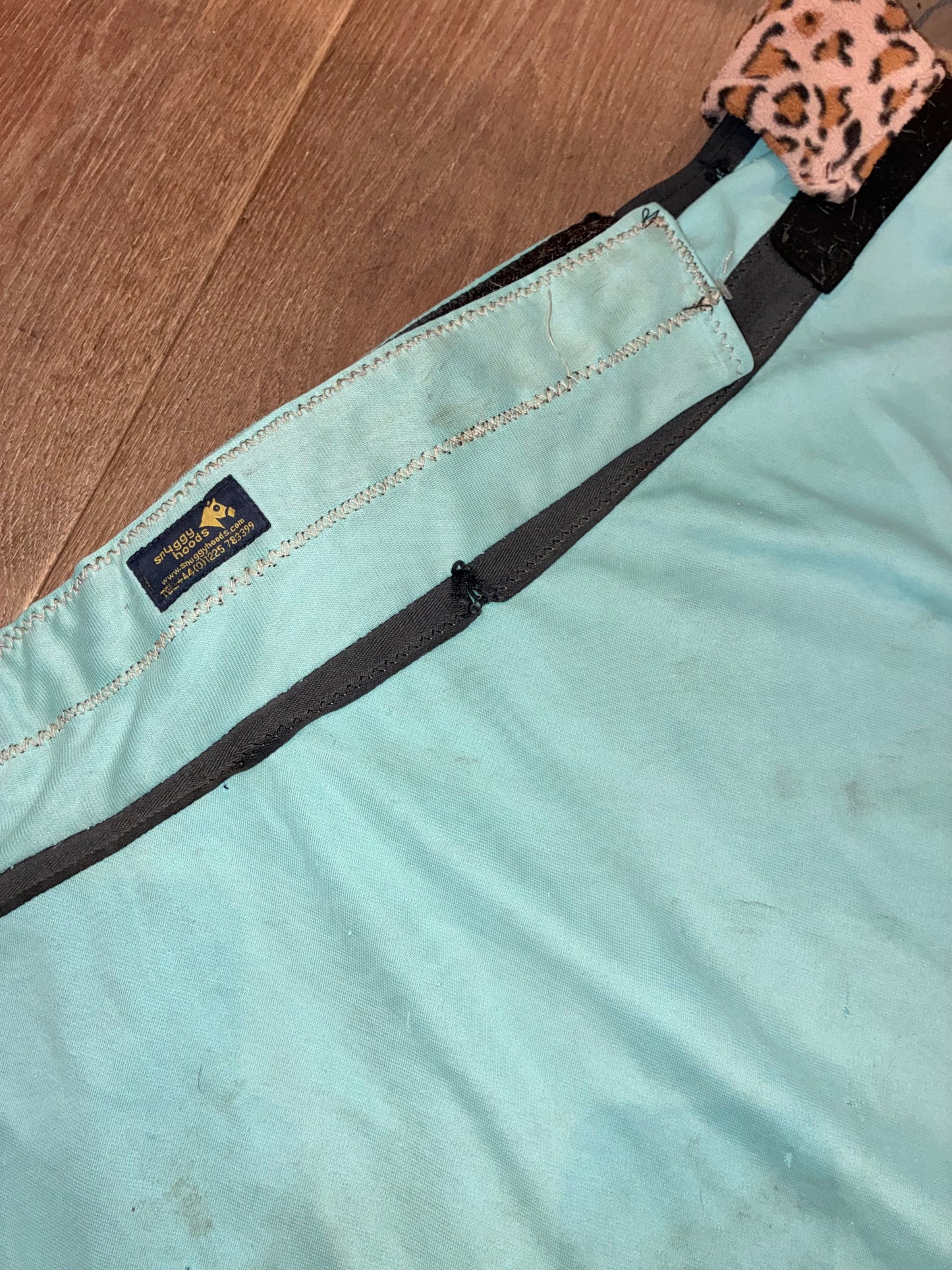 Blue 7’0 Snuggy hoods sweet itch bug body rug (body only)