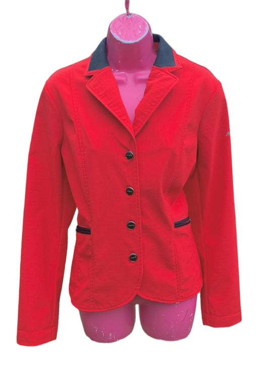 Red musto softshell show jacket size 14