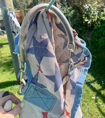 4’6 combo fly rug star print