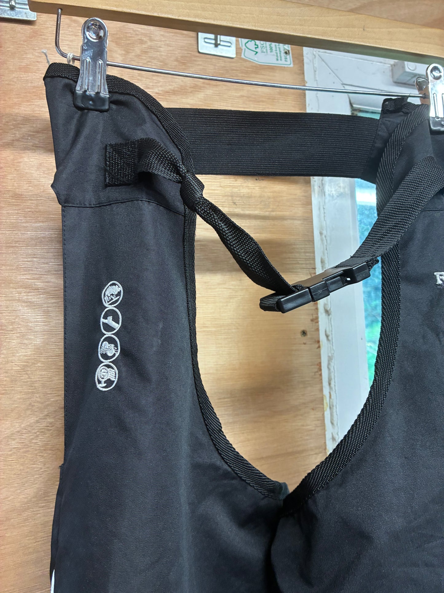 Horseware junior Fleece Lined waterproof full length riding Chaps 13-14 years