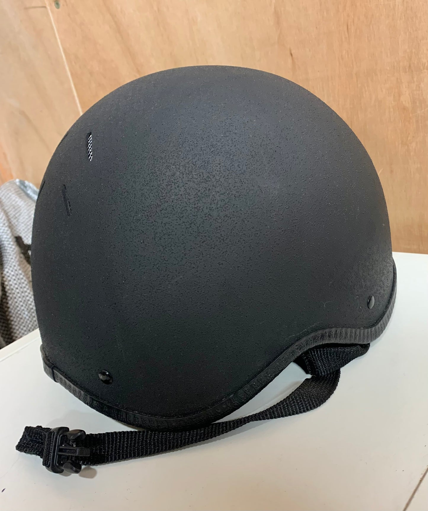 Charles Owen Young Riders Skull Riding Hat size 00 1/2 (52cm) Up to current safety standards