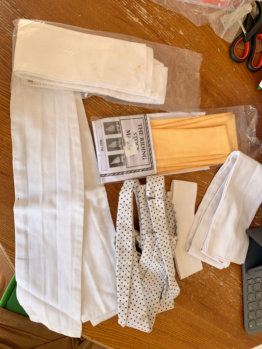 Showing stock and collars bundle