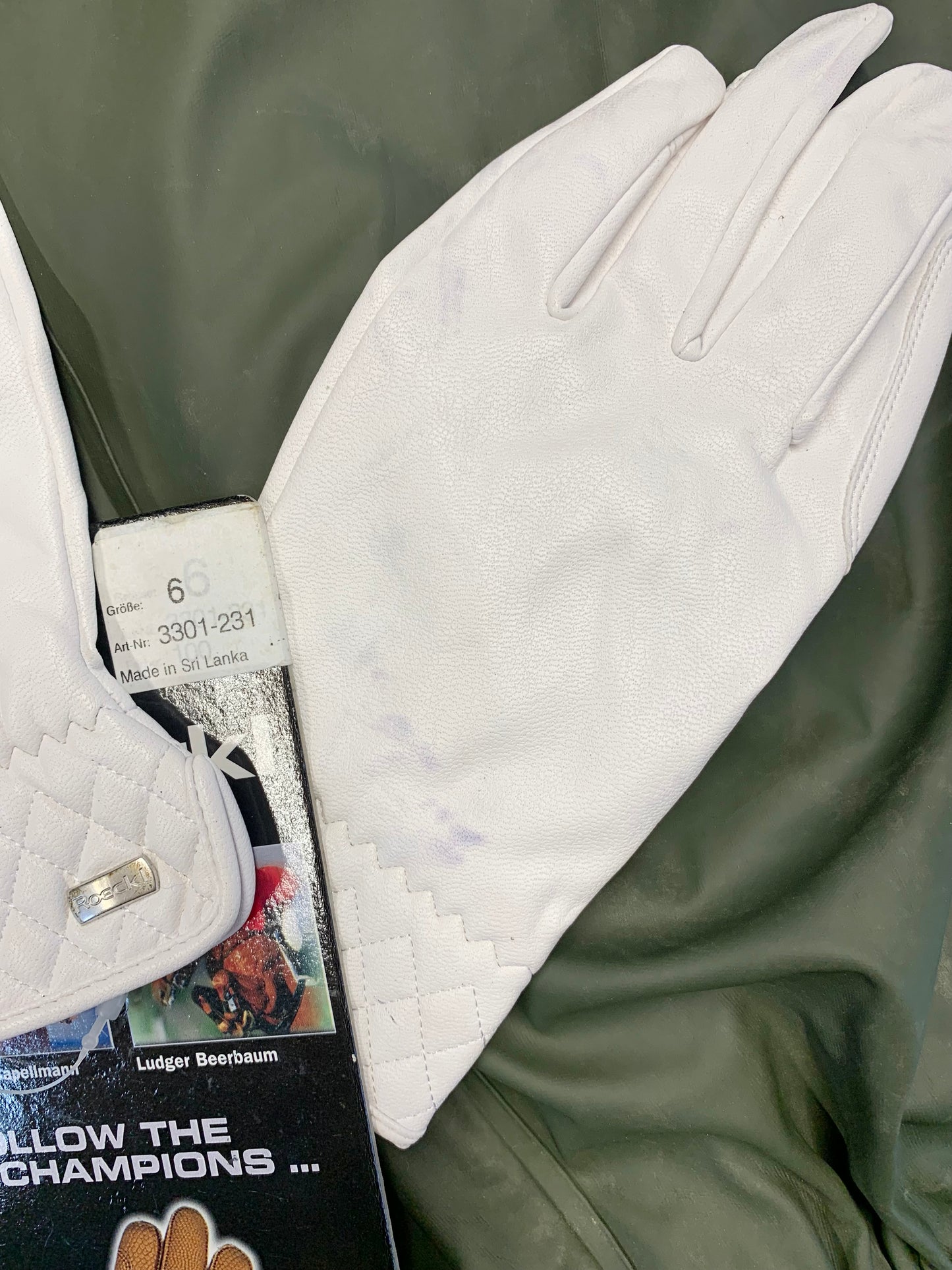 Roeckl Roeck Grip Riding Gloves in white (could be dyed to a darker colour)  RRP £38 size 6 ref3