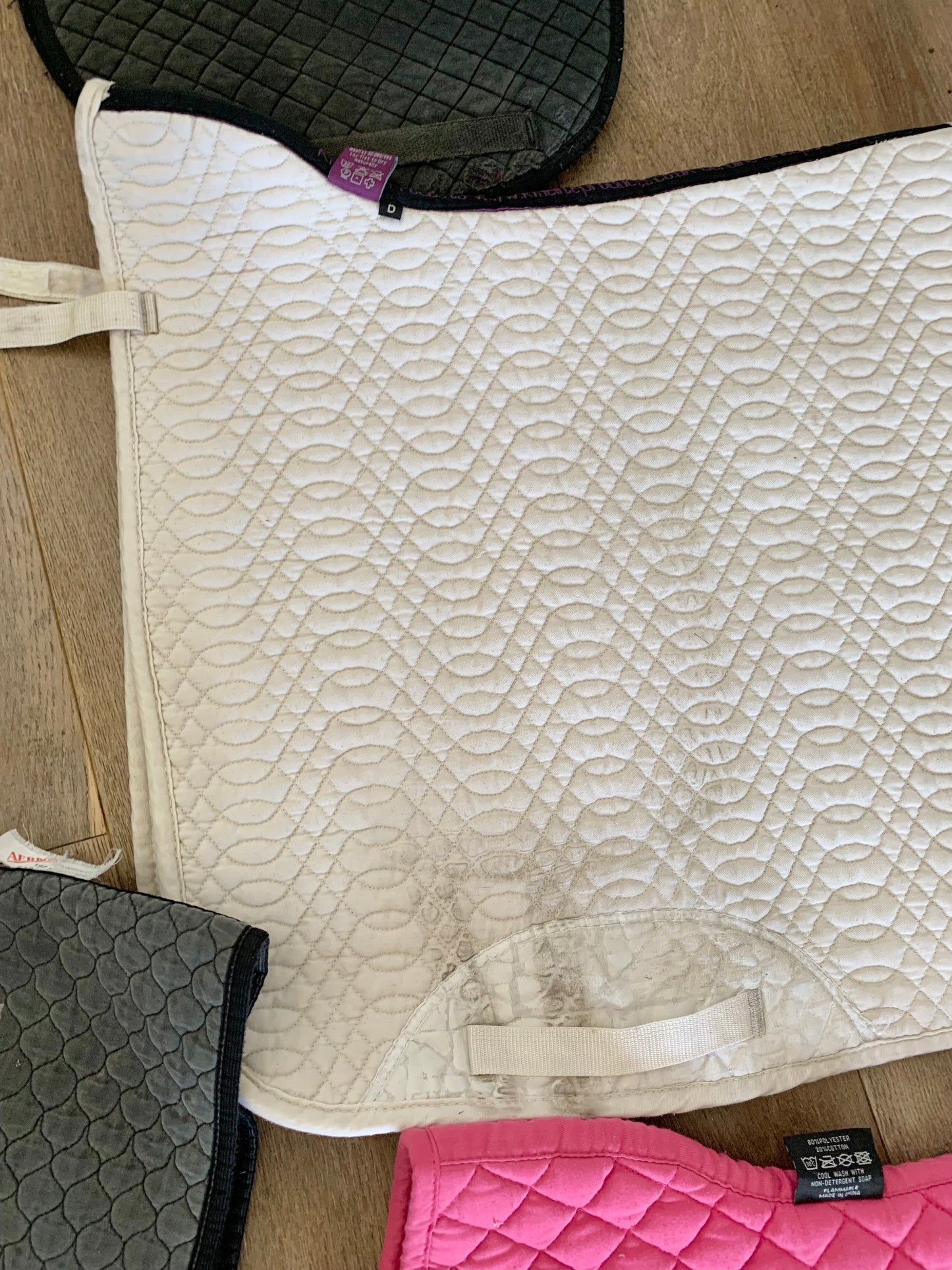 Full size saddle pads bundle ref6