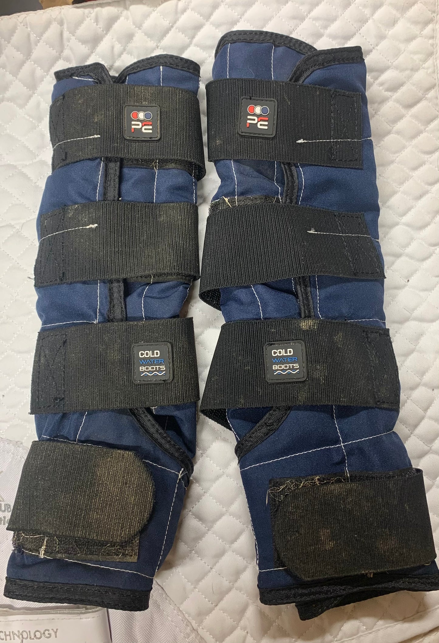 PREMIER EQUINE COLD WATER BOOTS IN NAVY - SIZE MEDIUM