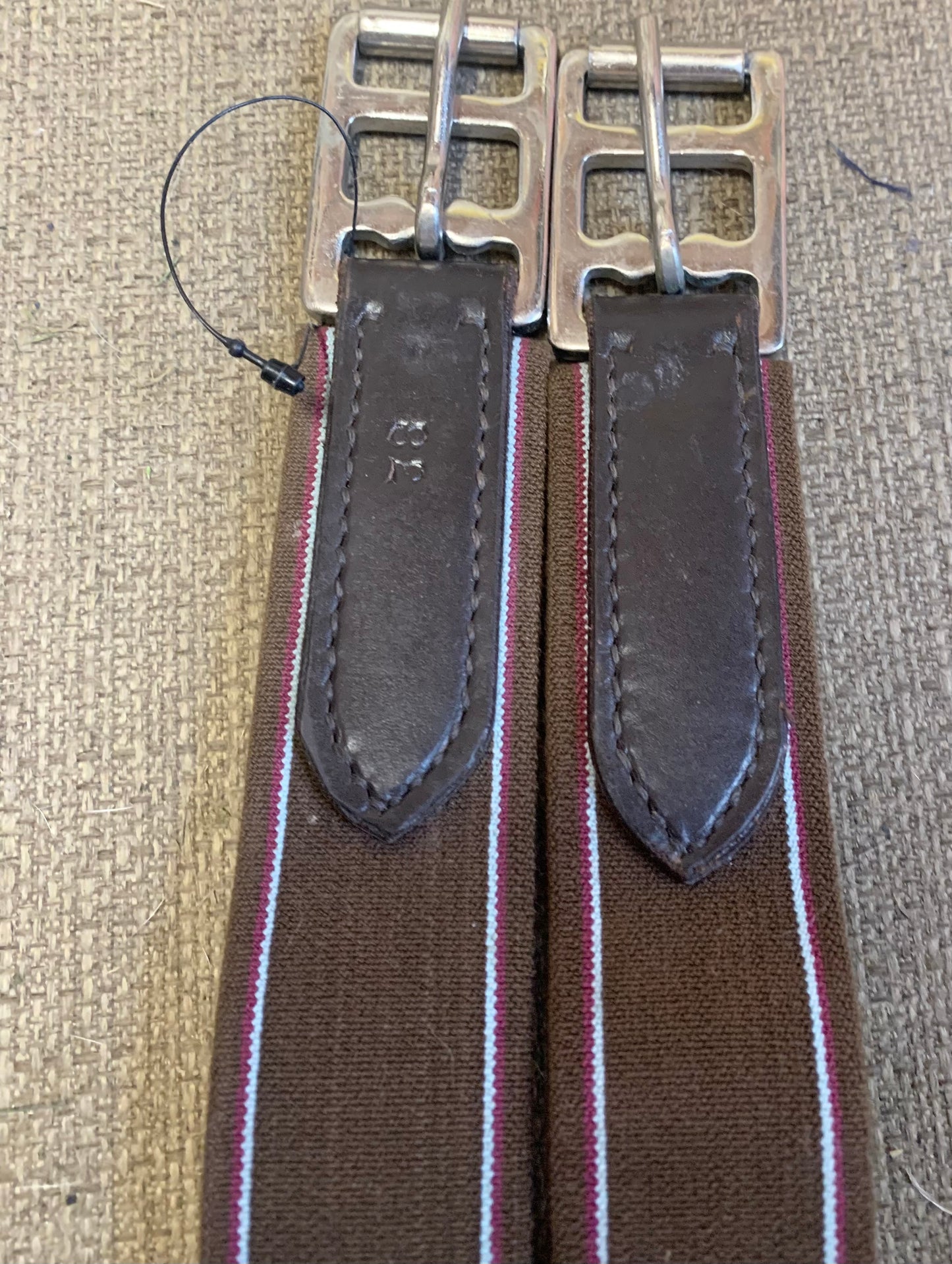 Unused gallop 38” brown padded leather stud girth 

Padded underside and elasticated straps, with roller buckles