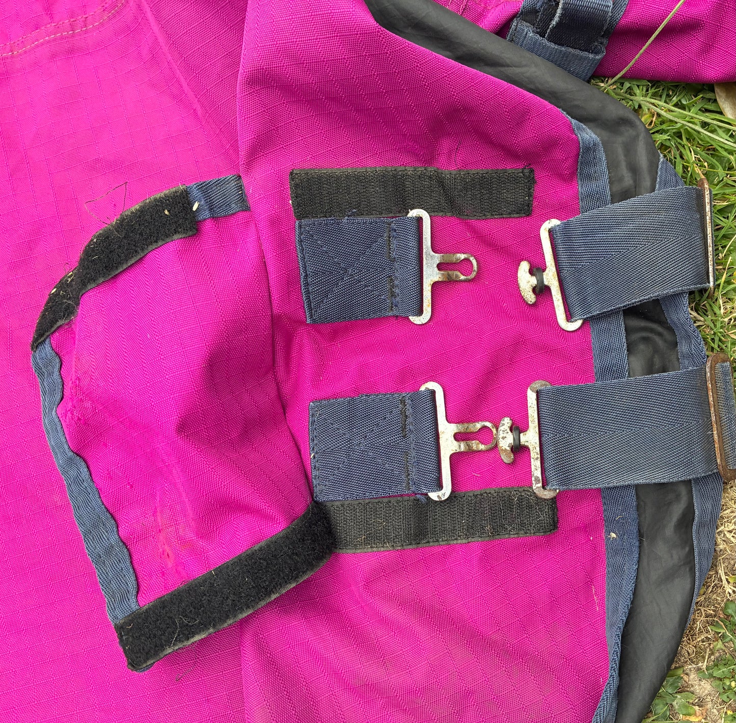 6’9” pink combo no fill light weight turnout rug washed & reproofed