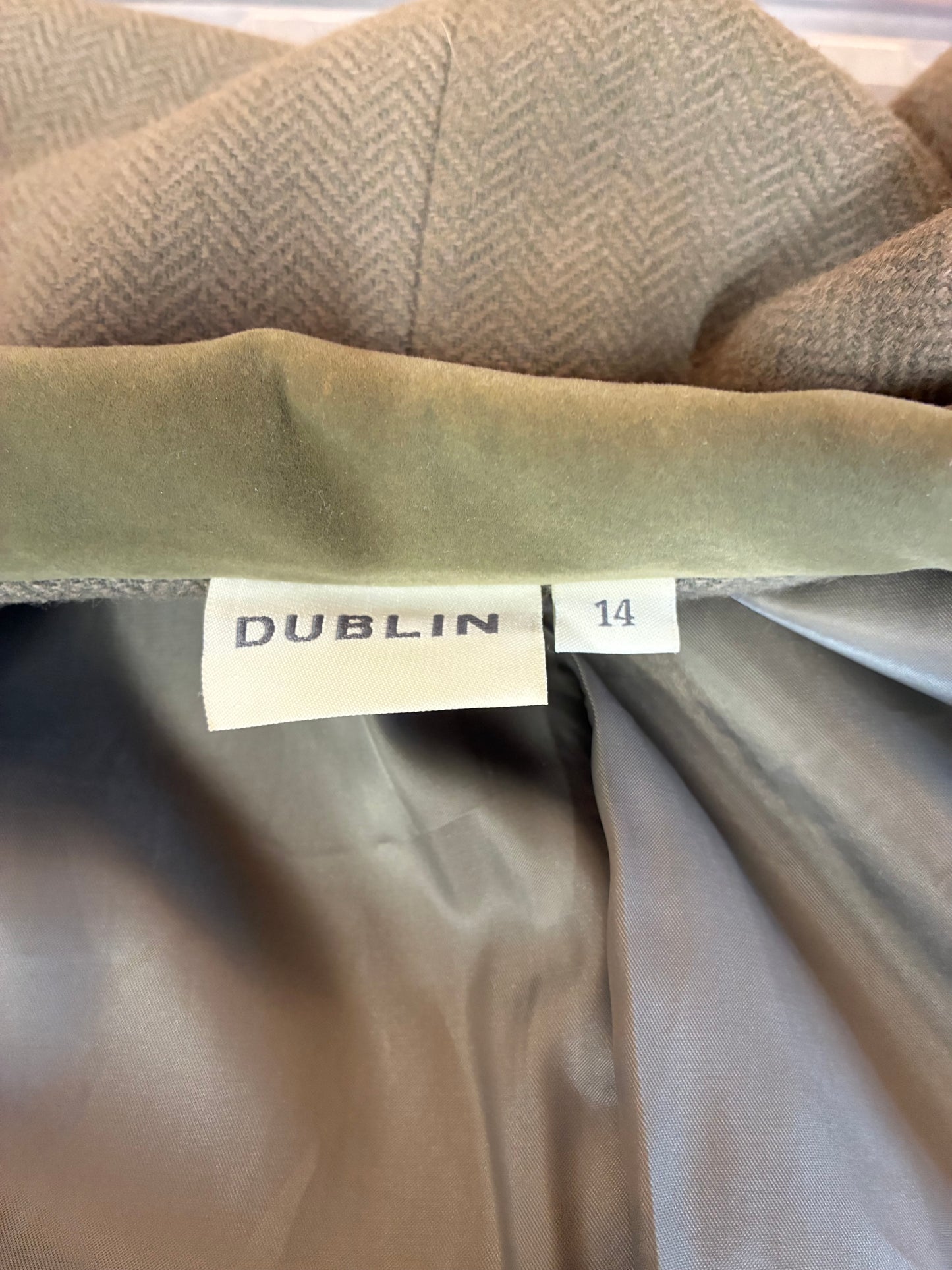 Dublin green herringbone show/hacking tweed jacket size 14